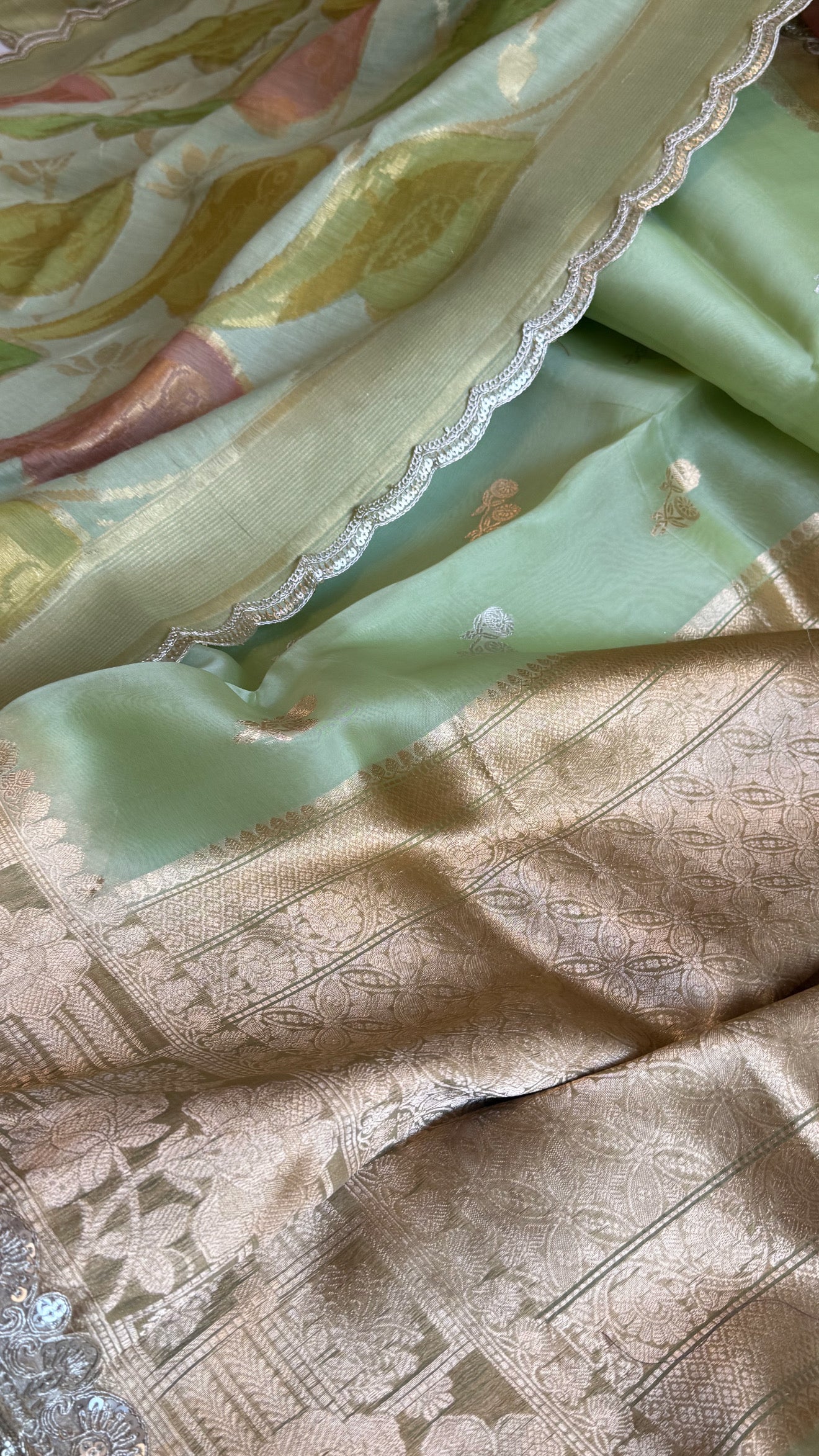 Kora silk chap dye contrast border kadhwa saree paired with moonga silk duppata sets